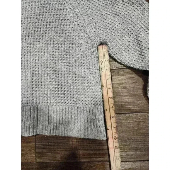 American Eagle Cropped Sweater Womens M Grey Pullover Turtleneck Casual Knit Top - Picture 5 of 6
